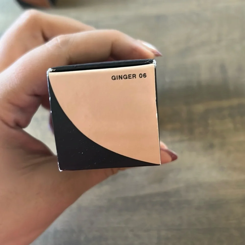bareMinerals Complexion Rescue Tinted Gel Cream - Ginger 06